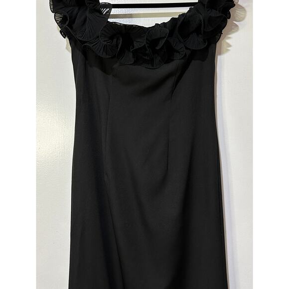 Ieena 4 Mac Duggal Off the Shoulder Ruffle Detail Column Gown Black 4 NWT 49643 - Picture 5 of 15